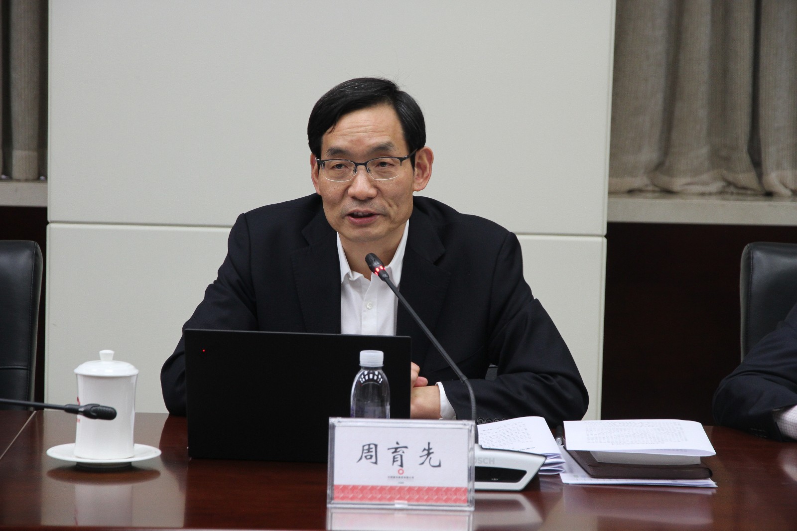 照片2.jpg 照片2.jpg