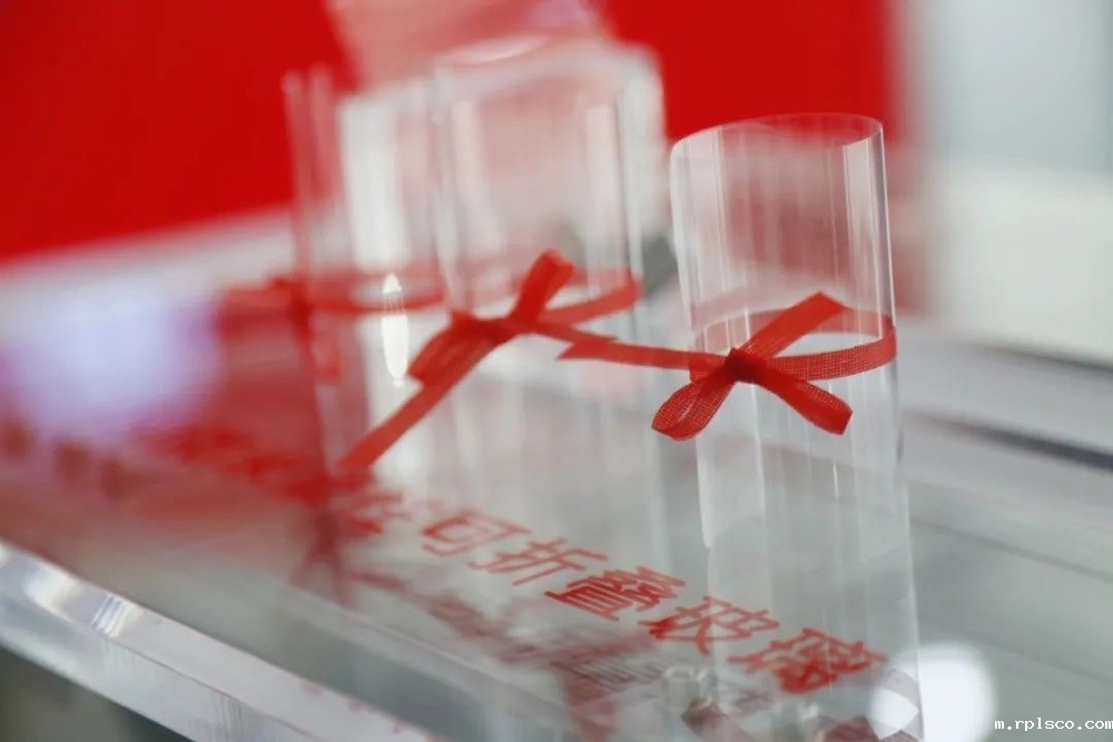 8-28-1.jpg 8-28-1.jpg