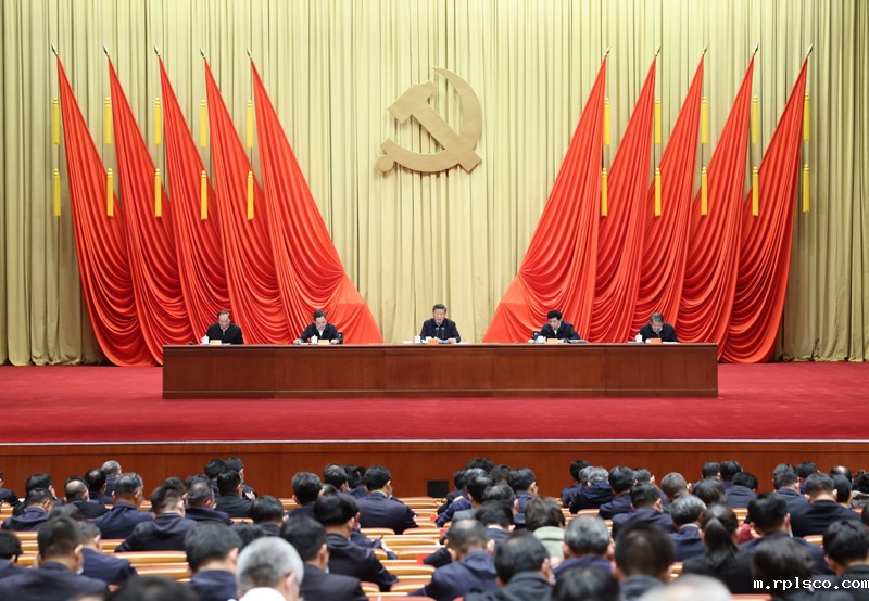 3月1日，2022年春季学期中央党校（国家行政学院）中青年干部培训班在中央党校开班。中共中央总书记、国家主席、中央军委主席习近平在开班式上发表重要讲话。 新华社记者 刘彬 摄