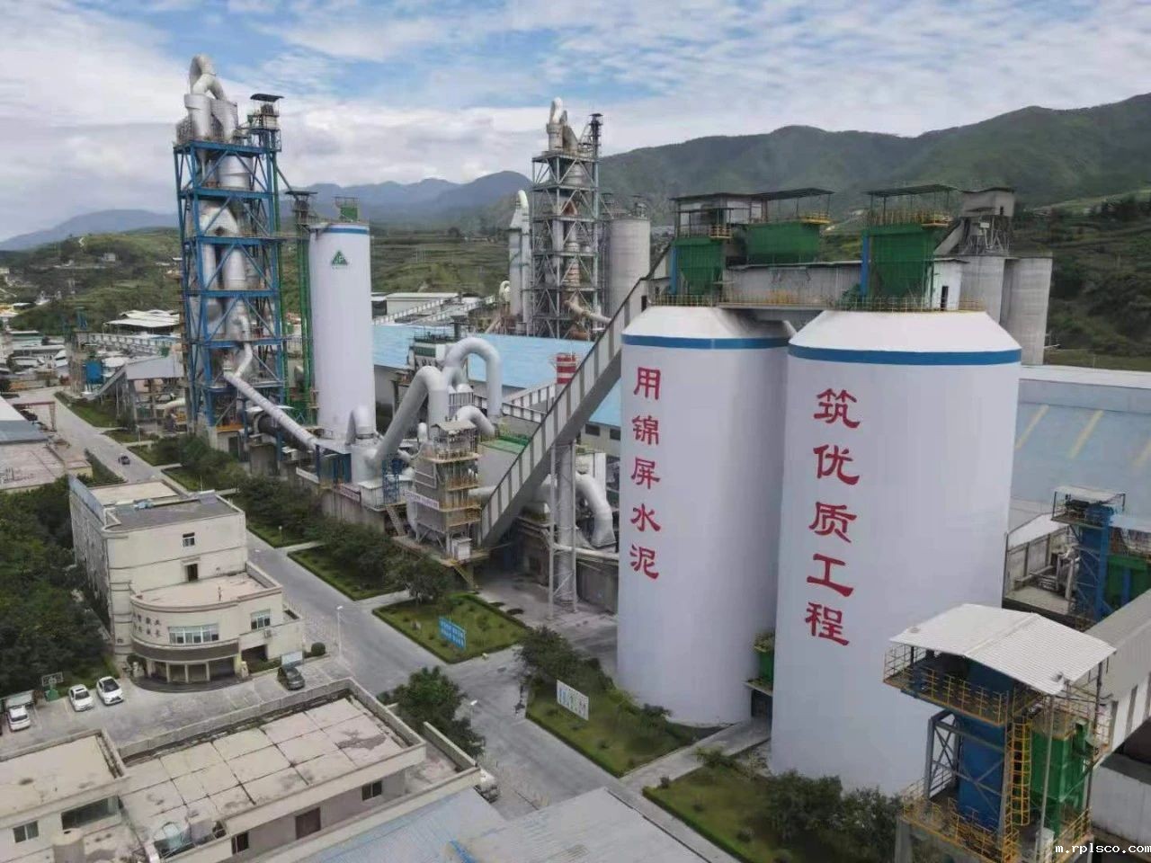 f19c50e52917485965784a17009e9a4f.jpg f19c50e52917485965784a17009e9a4f.jpg